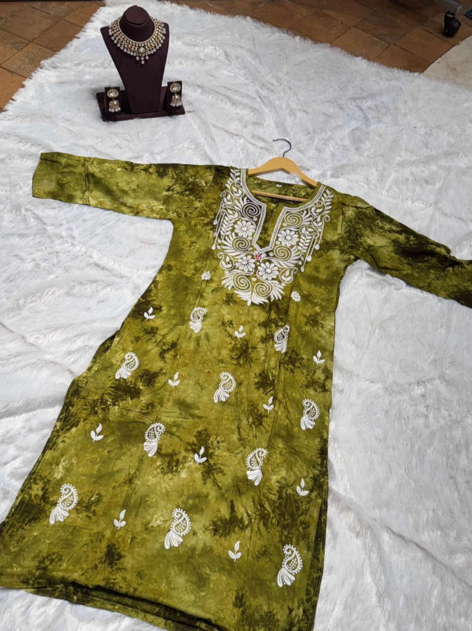 Olive Green Chikankari Kurti for Women | Straight Fit Ethnic Wear